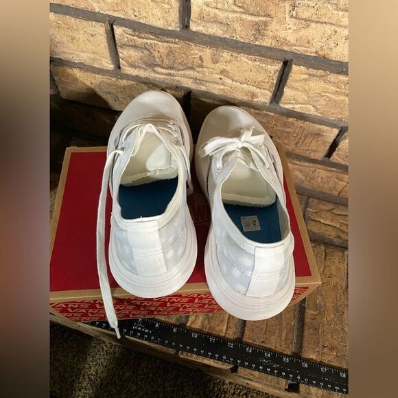 New with tags vans - Picture 4 of 5
